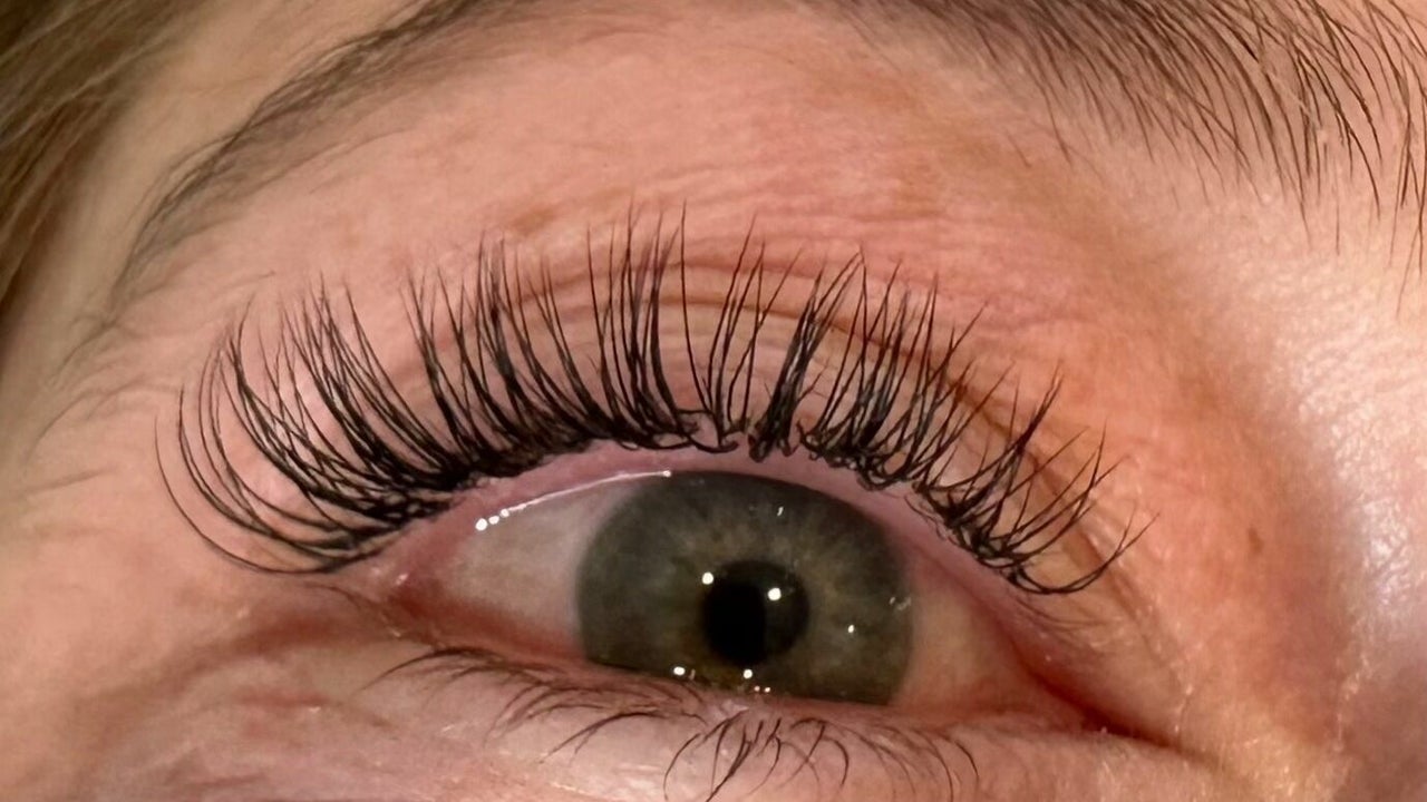 c9cf000a-7401-48e8-86dc-3a0262d7e8c0-beautyinaboxbycarly-gb-england-saintosyth-fresha-4187463