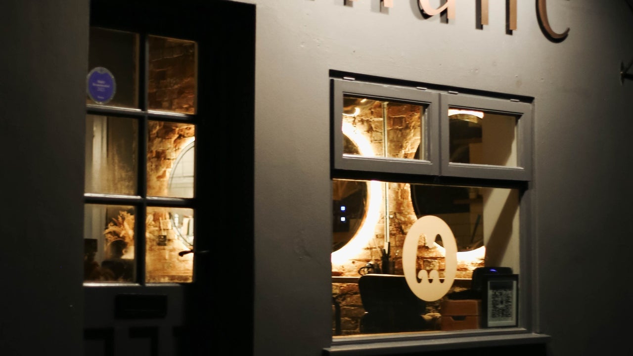 c9edf1ab-fc7b-4b96-9306-75d331542303-mane-gb-england-huncote-fresha-9575266