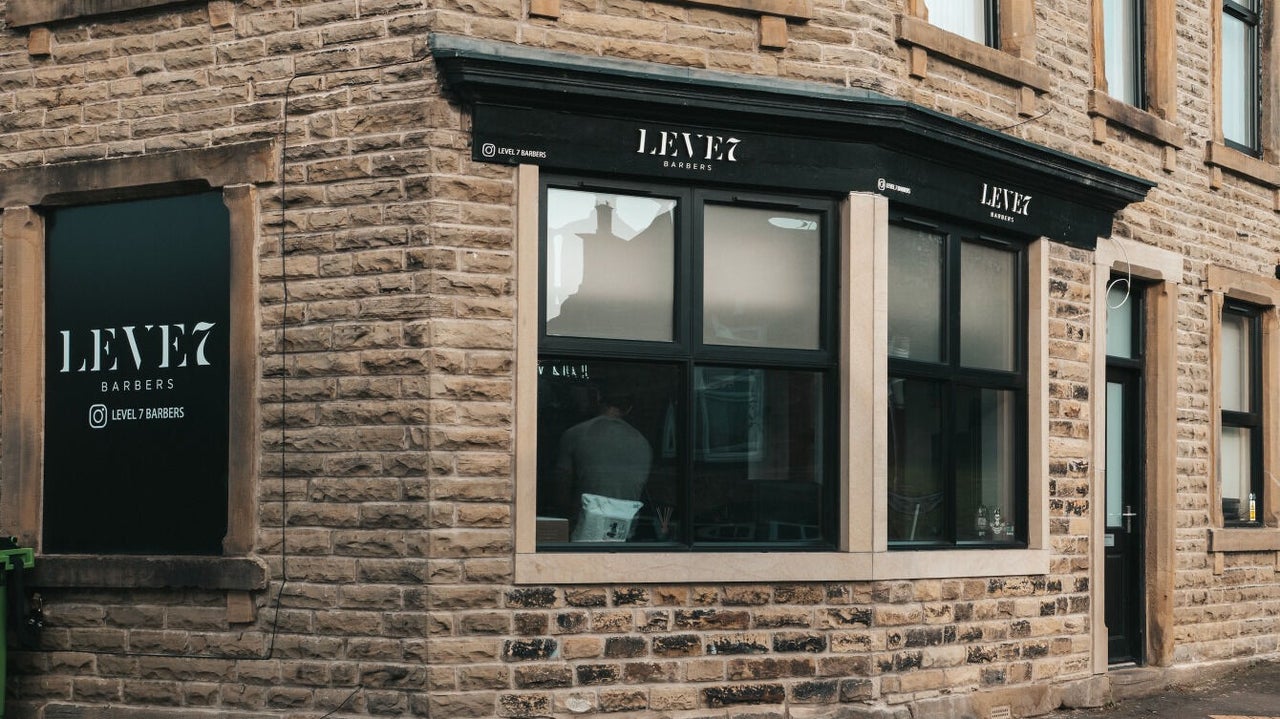 ca153850-6746-49cc-8a48-518ebac49180-level7barbers-gb-england-birstall-fresha-1676760