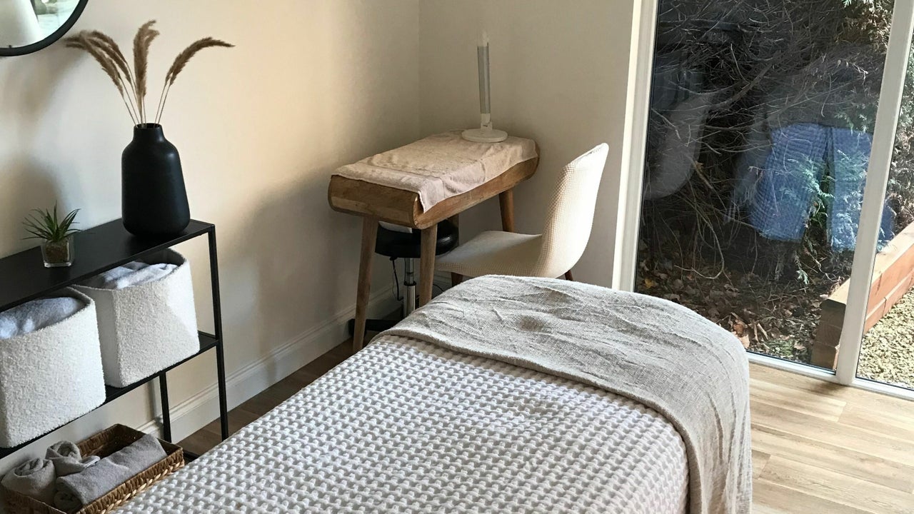 ca216d11-946d-4b37-ba17-c731a4bcd2c8-daniellepowerbeauty-gb-england-poole-fresha-3892312