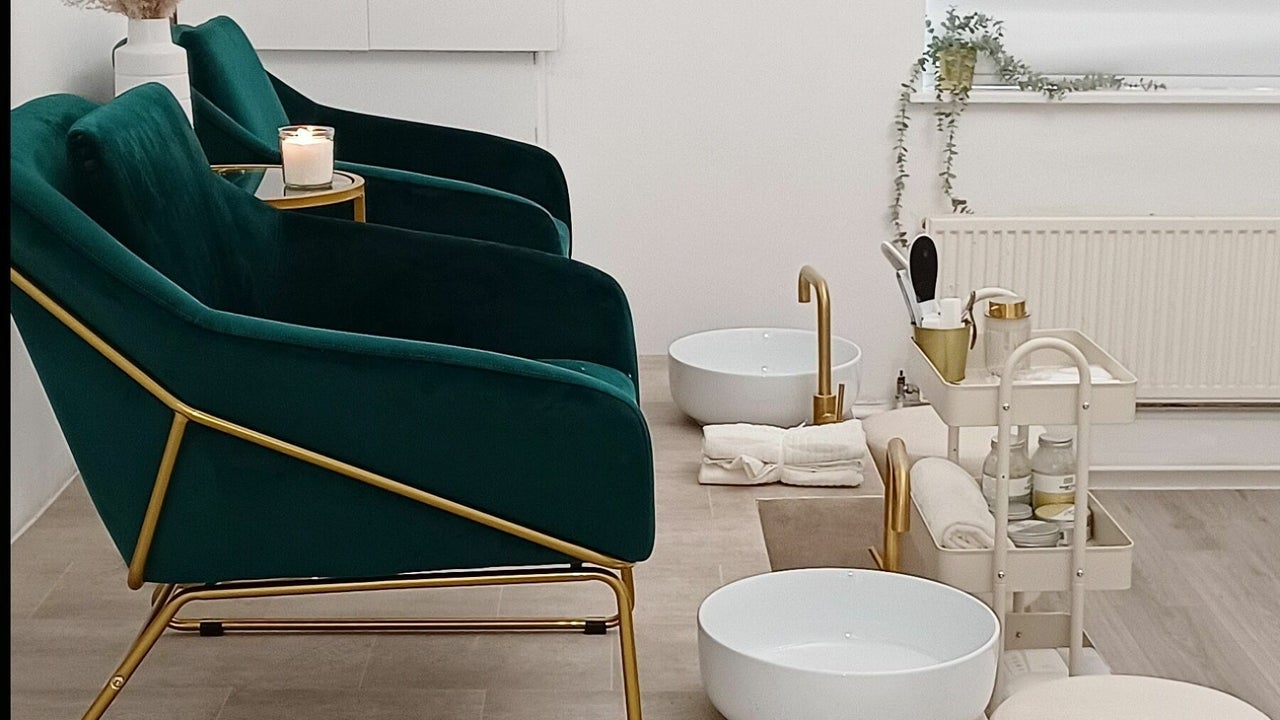 caa8b1a2-fac3-4b74-ade6-4b21e332fdb3-2631768