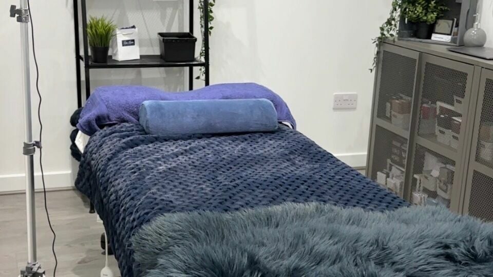 cb3c8822-260f-46e0-a580-388c91f5c725-lotuslashes-gb-scotland-glasgow-fresha-1706527