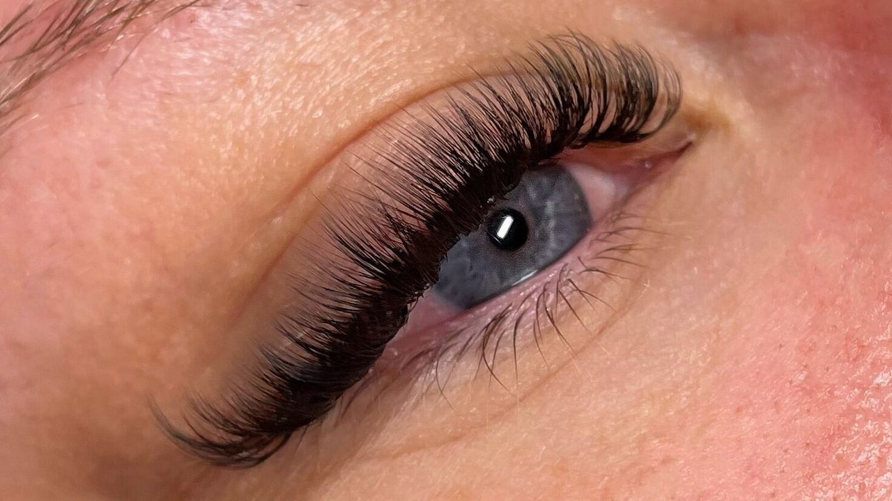 cb4fb284-674f-4189-b4cd-8f3bec9bdd2a-prettylashedup-gb-england-farnham-fresha-9320503