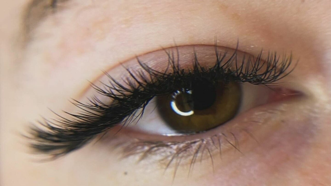 cb8f5db6-9805-4810-95f1-4ec1ebd1093c-leahhaegerlashartist-gb-england-southampton-botley-fresha-8017265