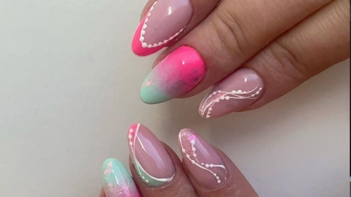 cb99a57e-1cbf-4686-99f4-3916b7590510-bowsboutiquenailandbeautybar-gb-england-heckmondwike-fresha-4743376