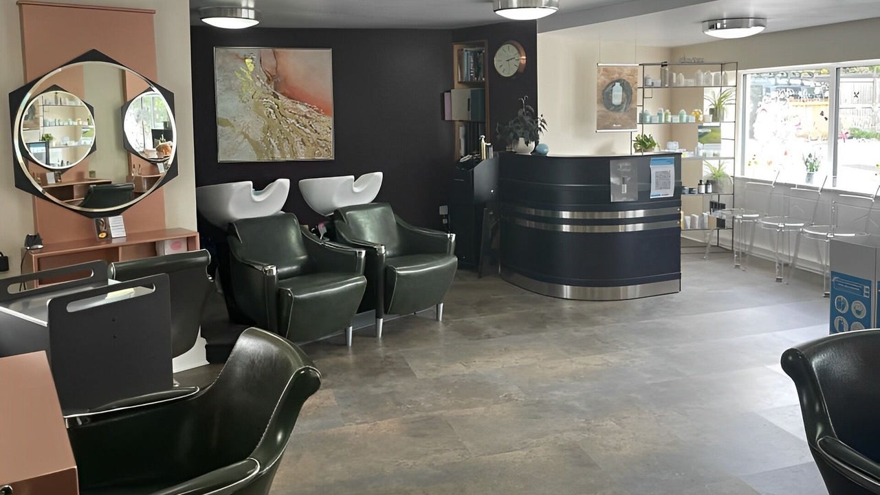 cbe0f952-f304-43a2-9d8d-2f7af5f9e0f6-avenuehairdohairandbeauty-gb-wales-crickhowell-fresha-4222824