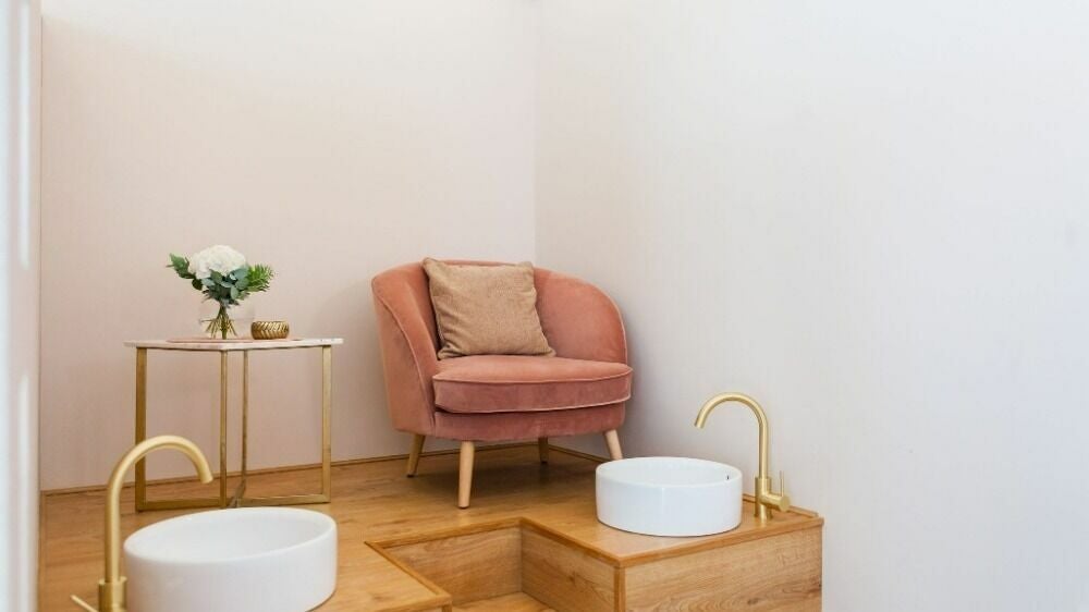 cc2f8d17-67b9-4658-afec-f0a8a9b9657f-5182923