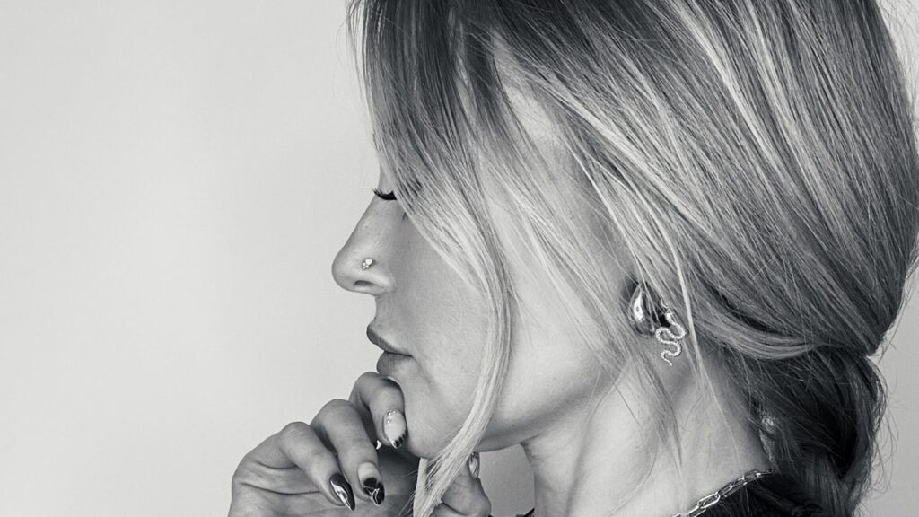 ccb38bb4-ea8f-4049-b372-fb11fe616d9d-amycurranhairandmakeup-gb-england-altrincham-fresha-8098272