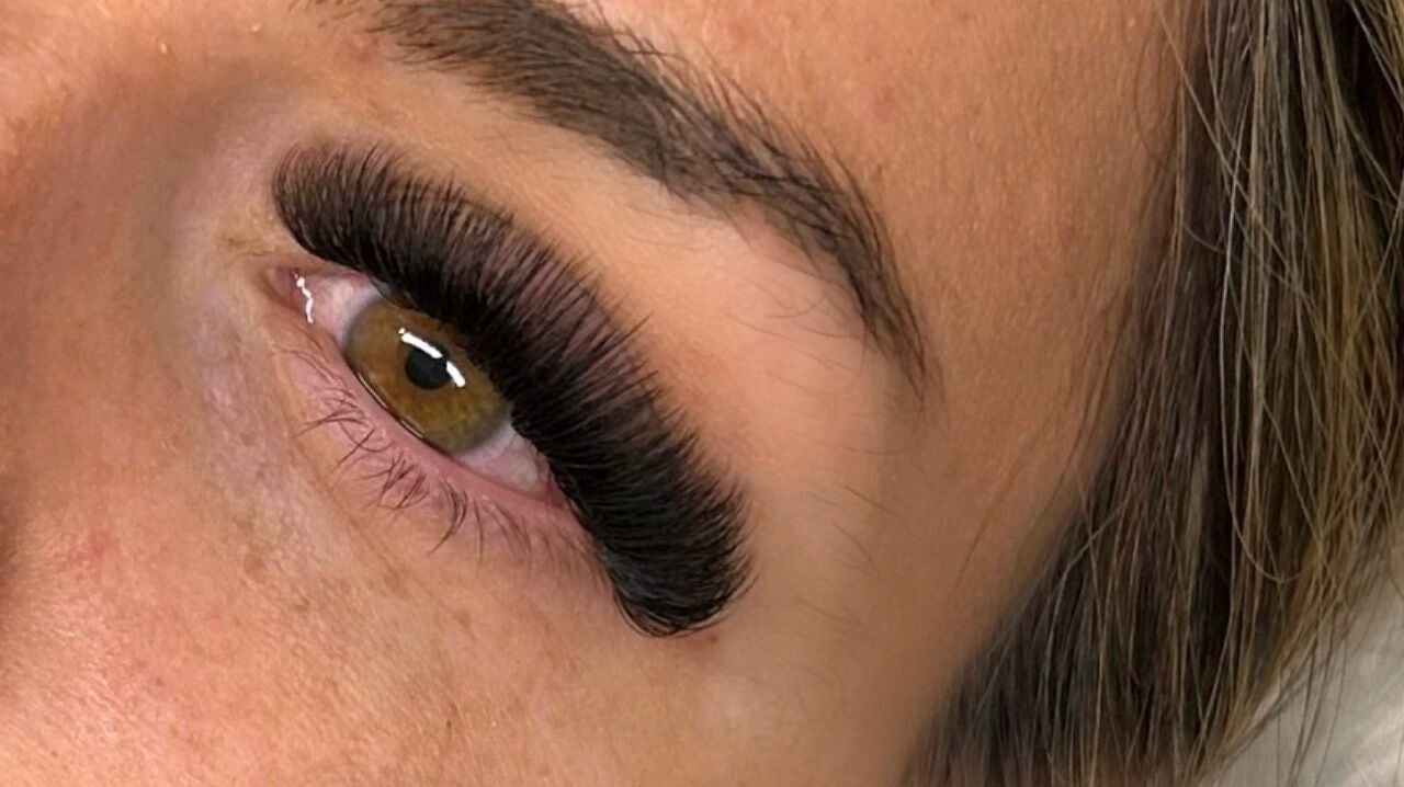 cd552cf1-2ce0-4eb8-9bab-e5151fd6c9b3-charliemaysbeautyroom-gb-england-wallington-fresha-7550181