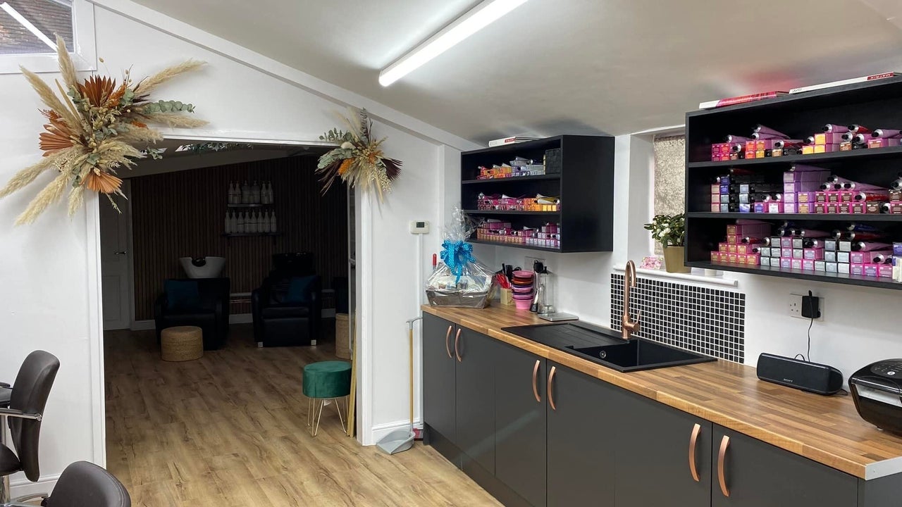 cd66b35c-2821-404e-9f5b-40eb3fe6b936-auburnhairsalon-gb-england-leominster-fresha-6102170