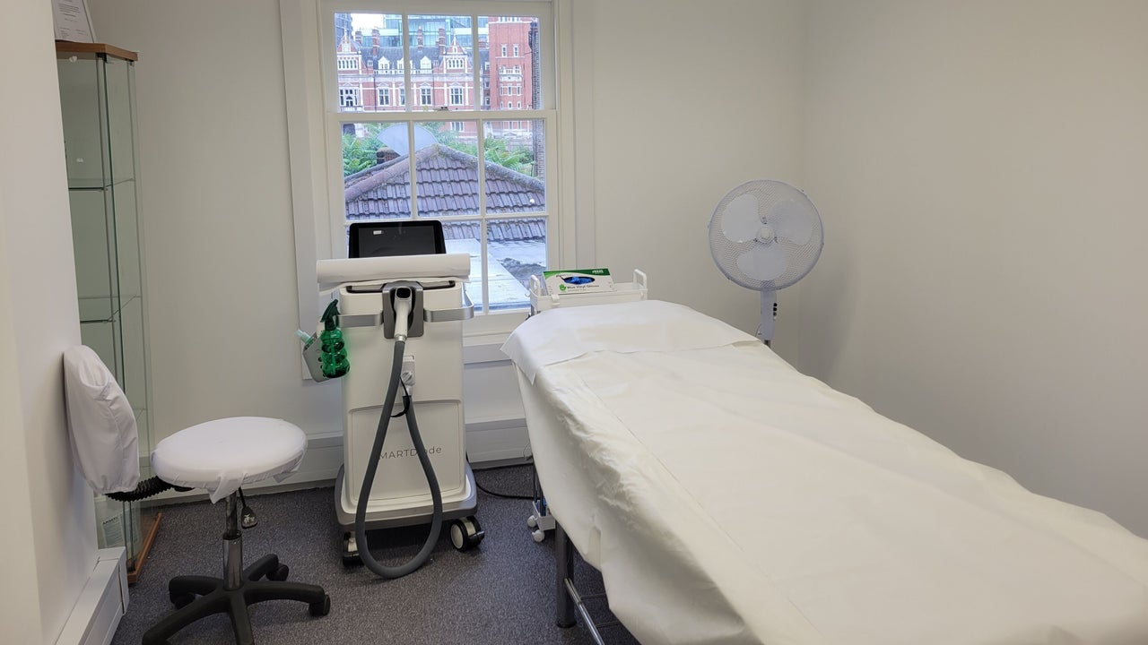 cd84b858-b25e-42c8-a5bb-b57c80380099-6751064