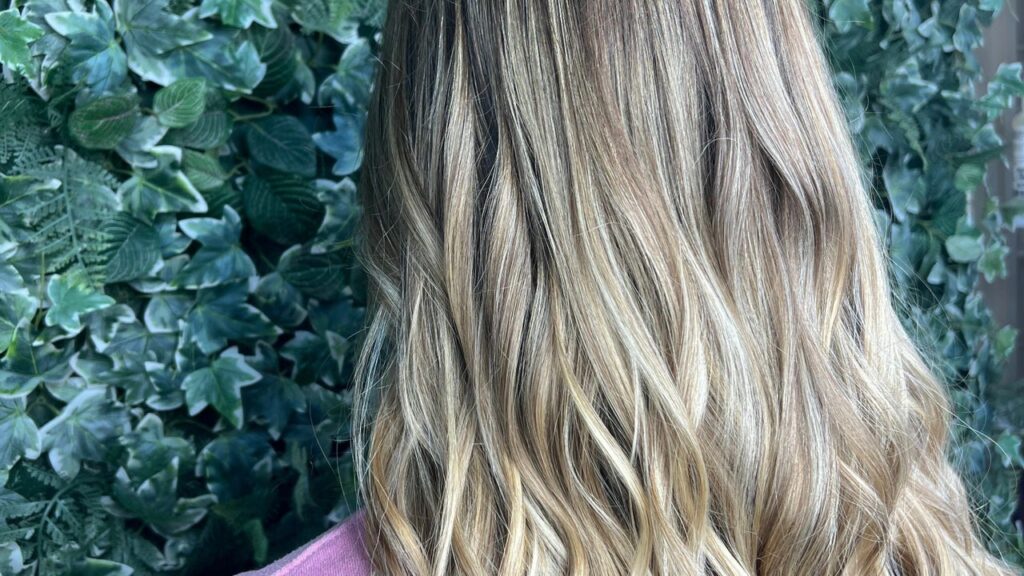 cdbc4663-5ecc-426c-b6a2-87c16b1e070e-marytaylorhair-gb-england-masham-fresha-7404453