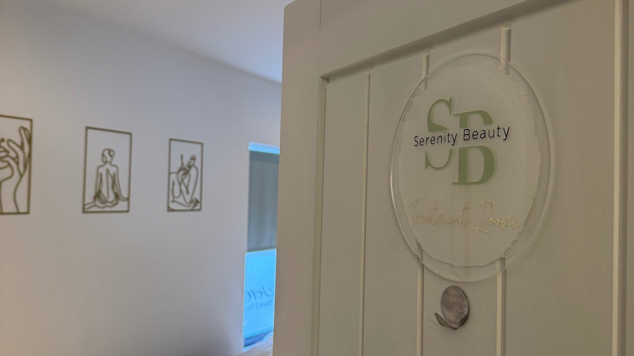 ce7e069c-3292-4220-a46f-905f445acca3-serenitybeautyroyston-gb-england-royston-fresha-9029622