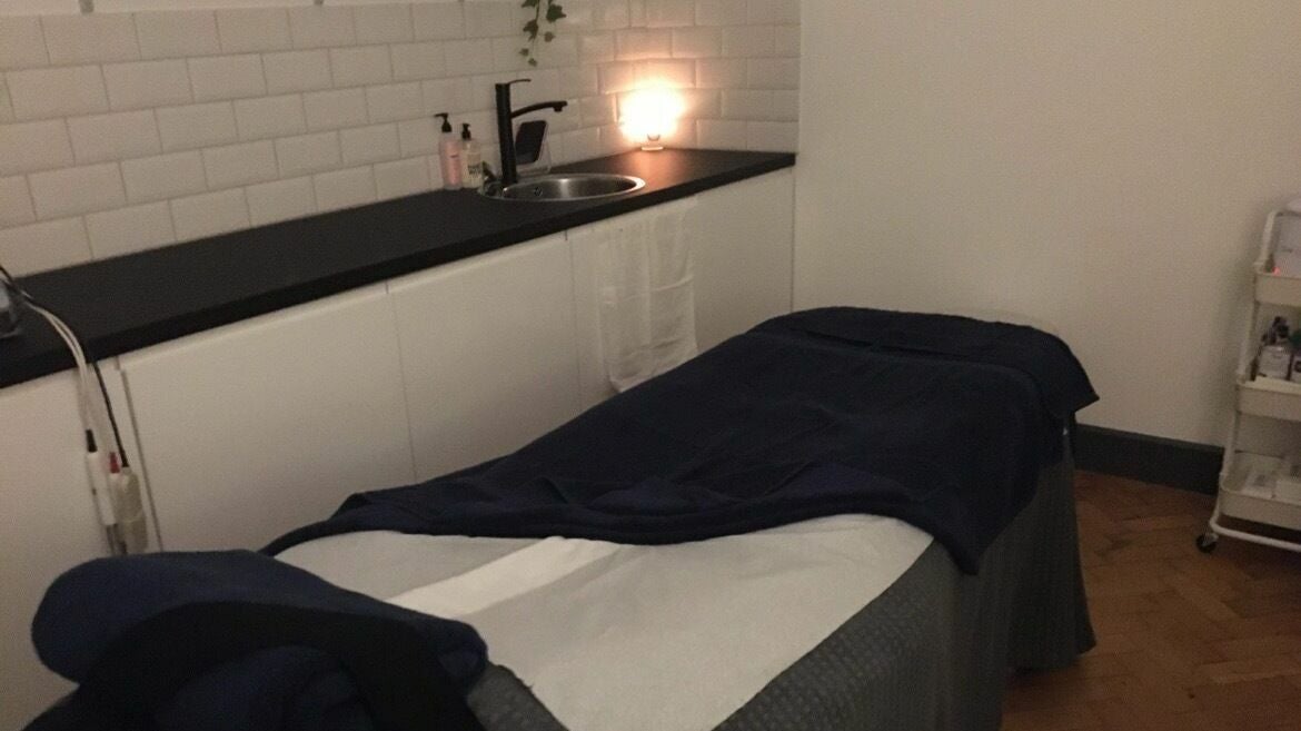 cee33e28-e122-4e01-9517-aa5cf78ce684-kootsbeauty-gb-england-torquay-saintmarychurch-fresha-2018956