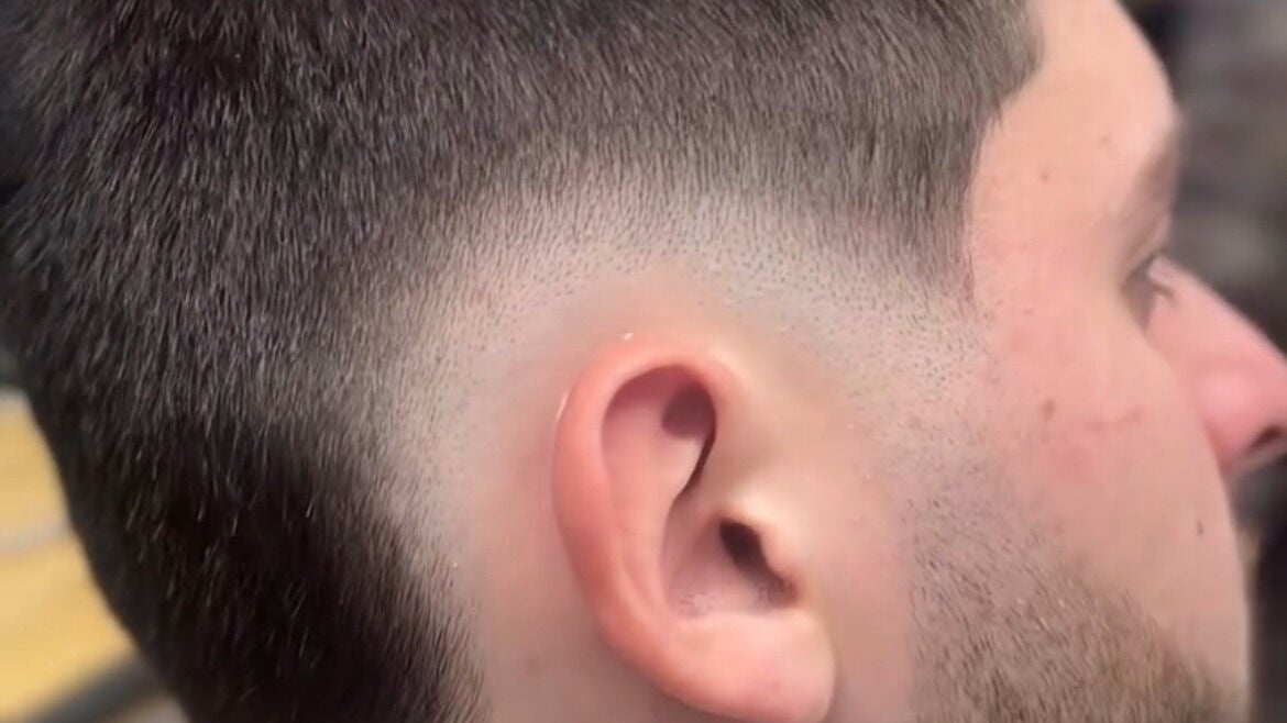 cf8b0dc0-4e6a-4935-9fcc-b7d6f920b91c-fearlessbarbers-gb-england-glenfield-fresha-5822824