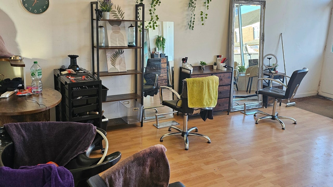 cfc2757b-3549-48ce-afb6-c9c85fcfd73c-hairfashions-gb-england-hull-gardenvillage-fresha-6987740