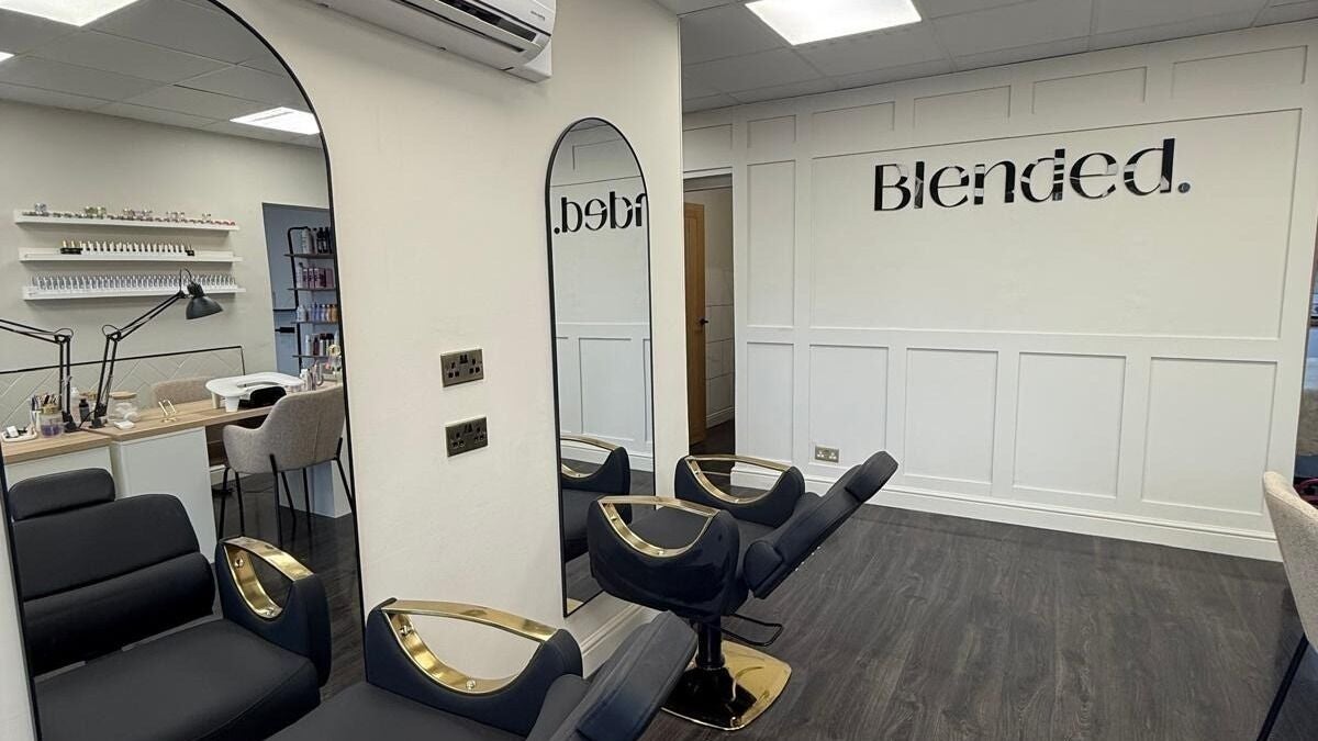 d04b0a1a-b76d-4647-8eec-cc40829fe91c-blendedbypaige-gb-england-rugby-hillmorton-fresha-8869585