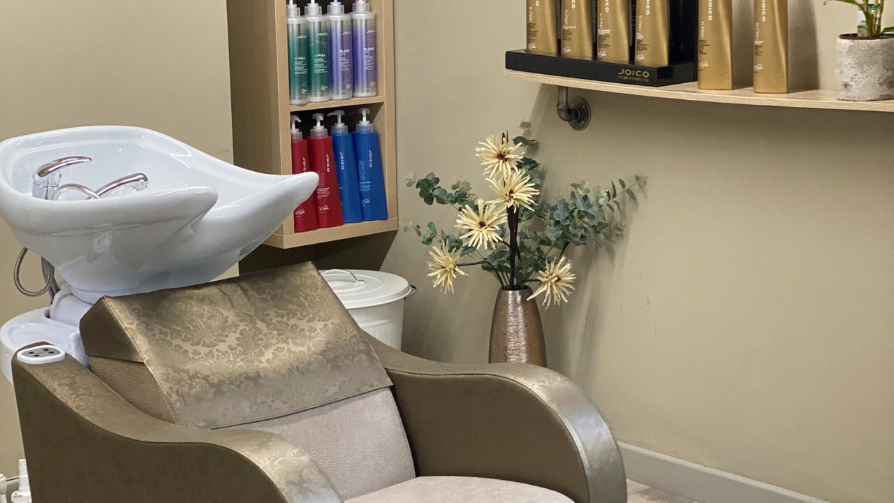 d21fda1b-558f-4741-bd92-72fef73444b8-carlyandcohairdressing-gb-england-morecambe-bare-fresha-3520384