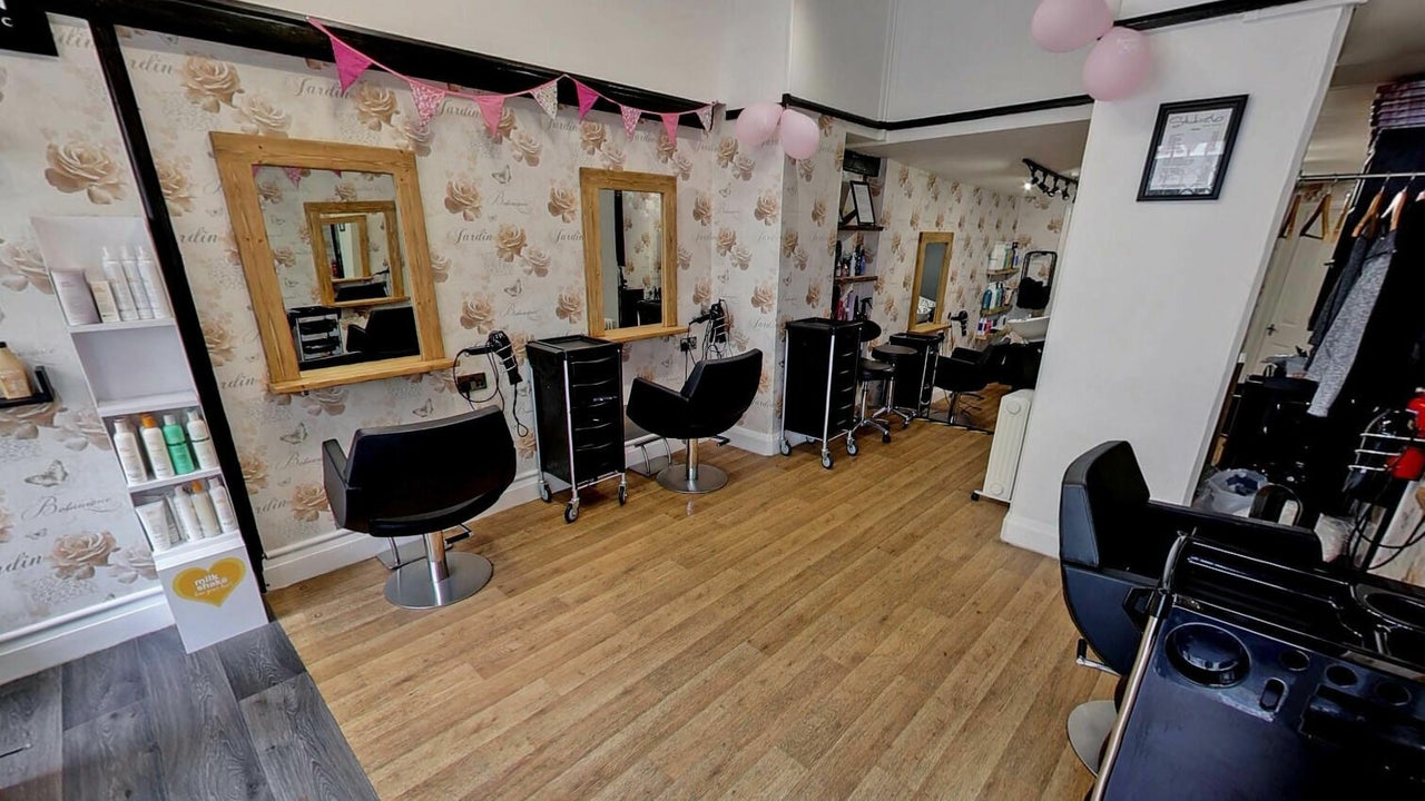 d2280c69-8e19-494e-aac0-699da9795fae-studio26-gb-england-royston-fresha-6676874