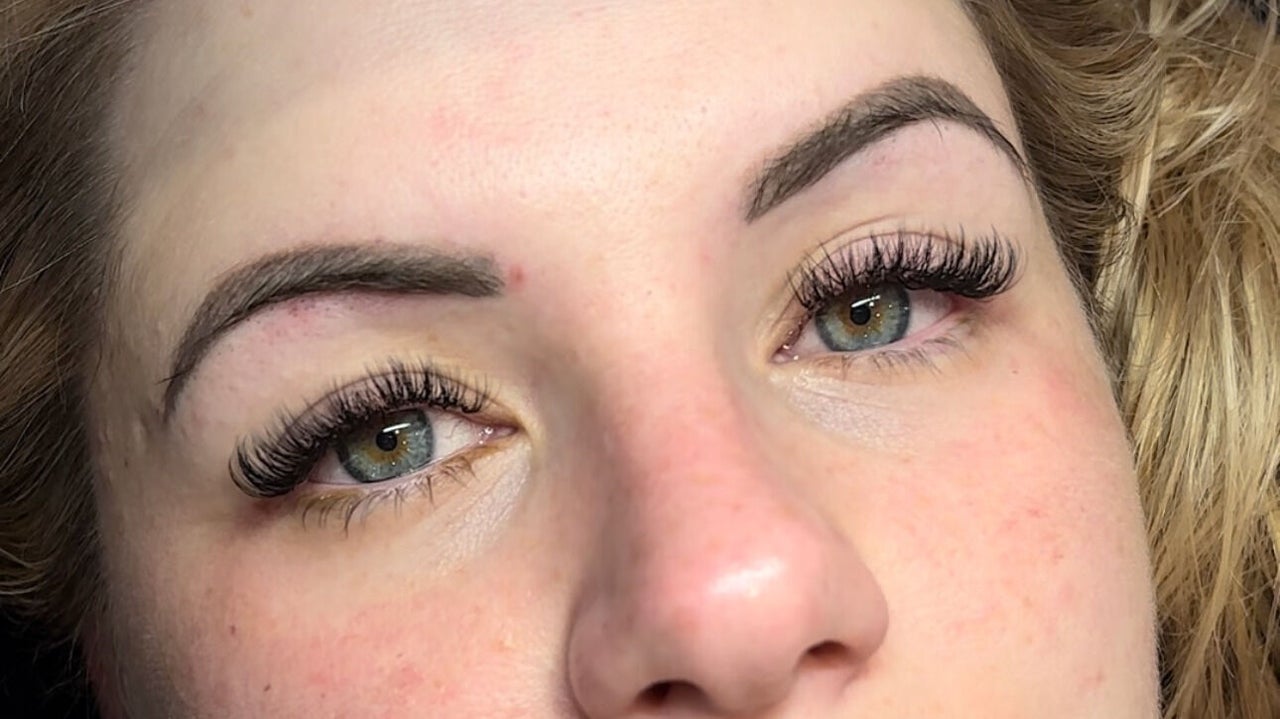 d22869b5-671b-446e-8b1a-8c91813c35a7-lashesbyelsa-gb-england-basildon-fresha-4068701