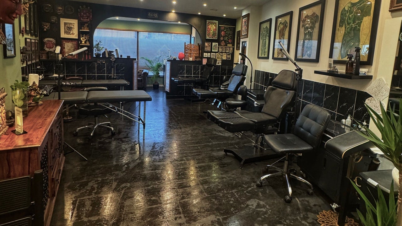 d37706d8-57d5-4512-8ab9-0aa818bcdfbc-blackdragontattoostudio-gb-england-newtonabbot-fresha-1575043