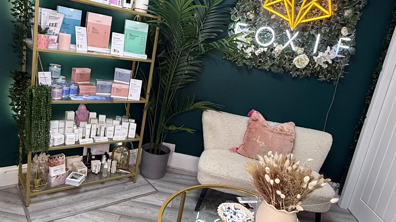 d40972d0-b615-41d2-a6c3-1fde0f96bef2-foxieskinclinic-gb-england-buxton-fresha-9800471