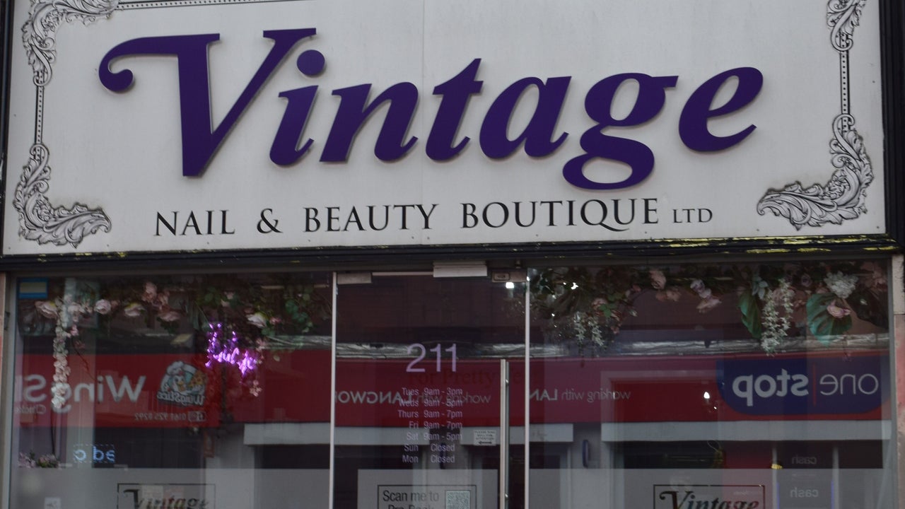 d416977c-04a0-4f06-b48a-de589d353d4f-vintage-gb-england-salford-fresha-4967886