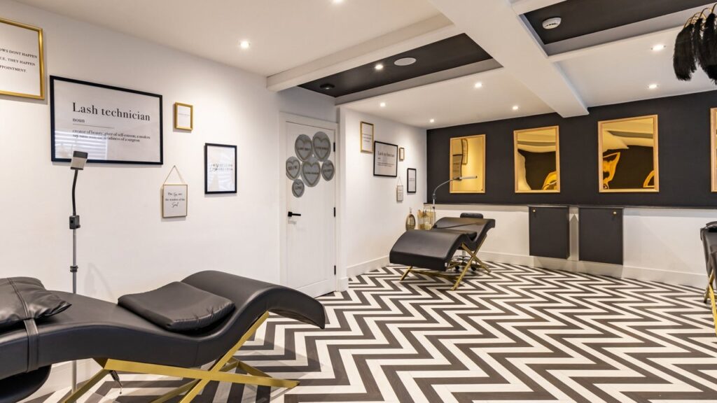 d4c93237-6e3f-4d73-af15-990c6c4d387d-mariacharlesbeauty-gb-england-crawley-threebridges-fresha-1163434