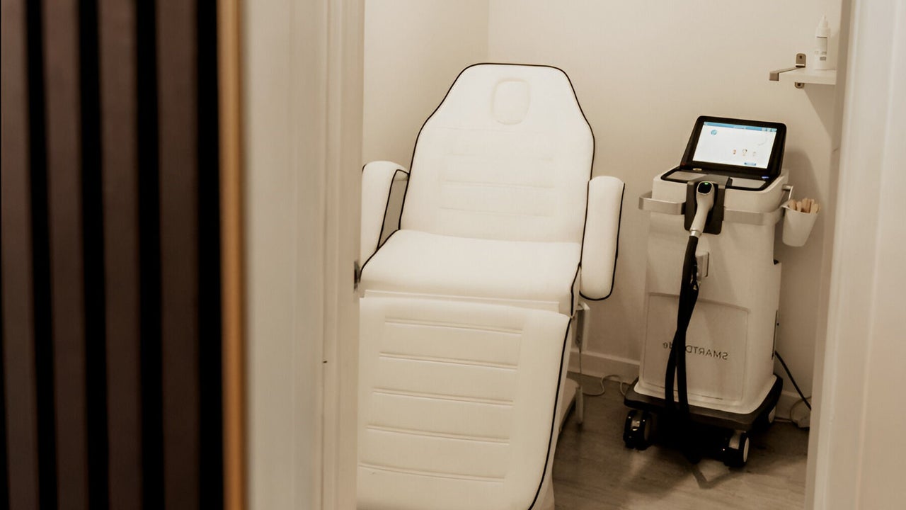 d69795bd-ec16-4733-839c-e3aede8f2795-nadiaholdawayukltd-gb-england-portsmouth-southsea-fresha-6162171