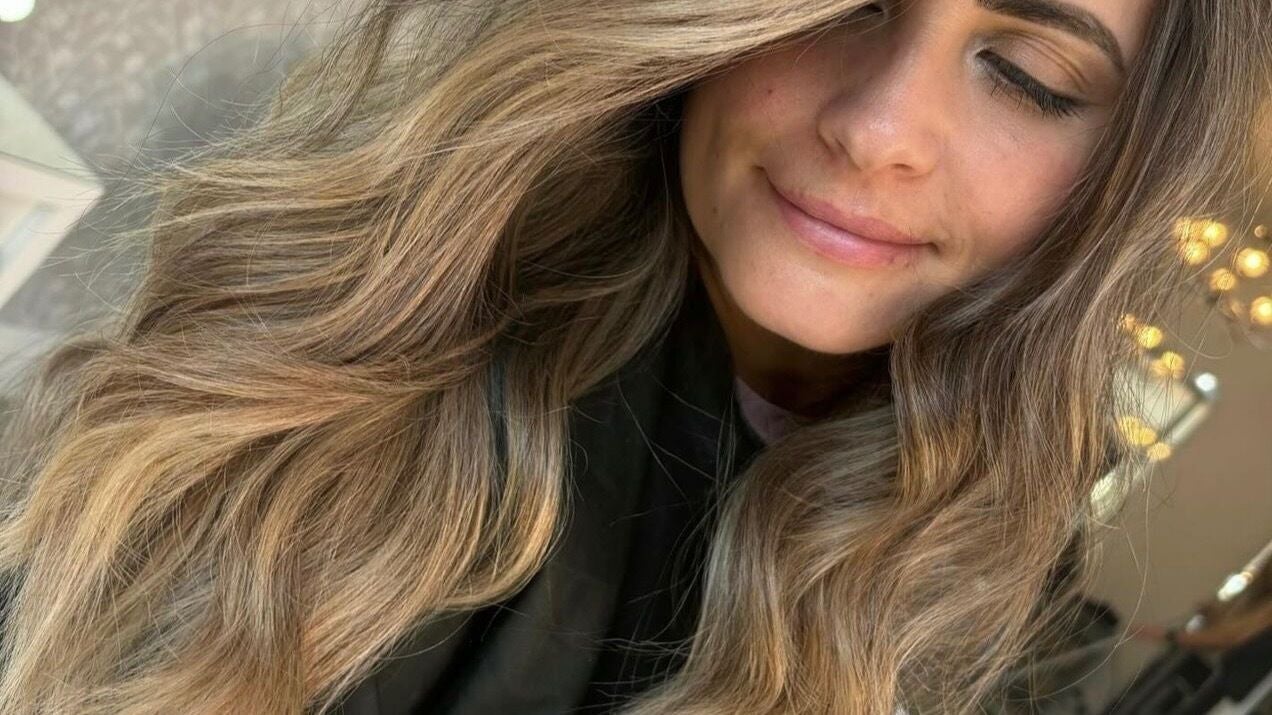 d7fbc38b-2705-4bfc-82ce-41d9ebd1aeba-hairbylucyensor-gb-england-leeds-burley-fresha-6513068