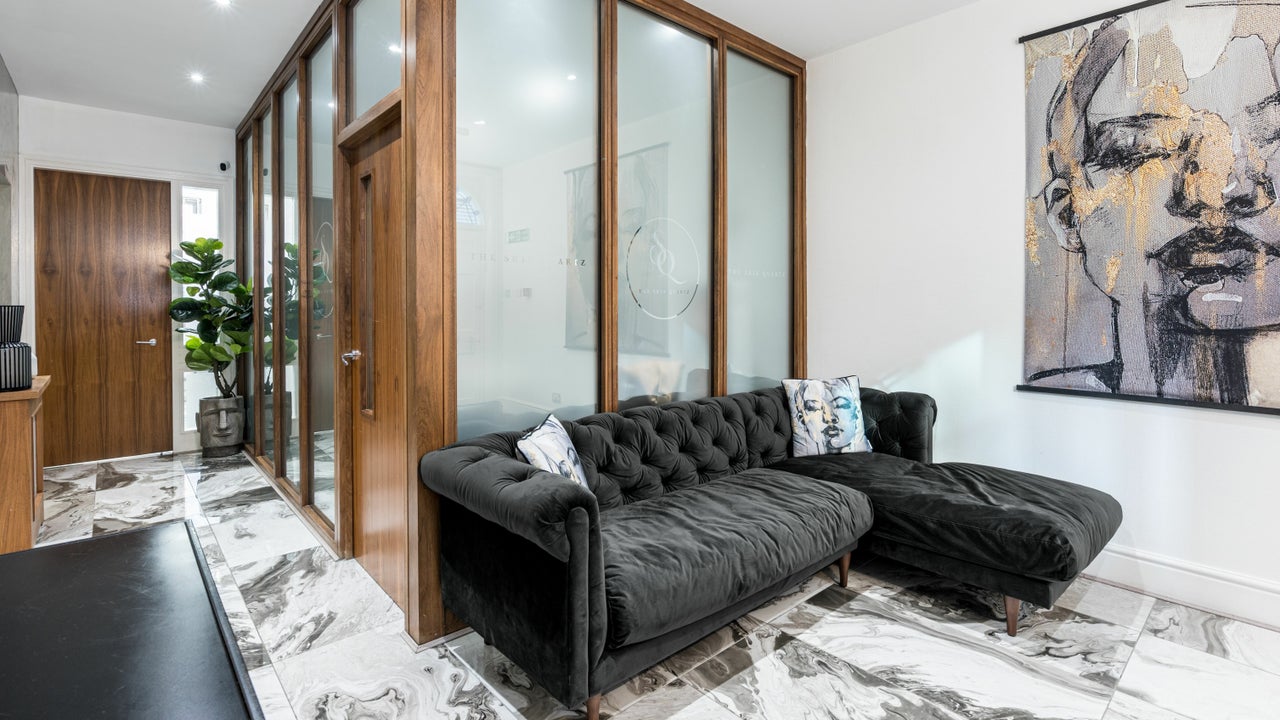 d7ff89df-f8f9-4e66-9bb9-b2c0b029b25c-2172782