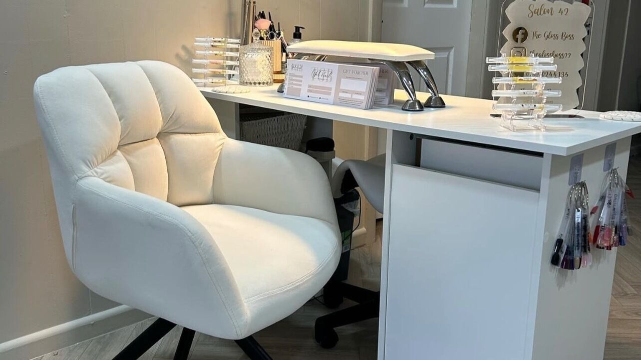 d8749c4d-bdf2-4ae0-bfca-21fc00f3e228-salon42-gb-england-wombwell-fresha-9604543