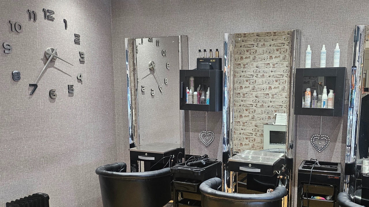 d900f2be-01bf-4c0f-8422-baaa6e7d4afa-headinouthairbeauty-gb-england-preston-fresha-4161995