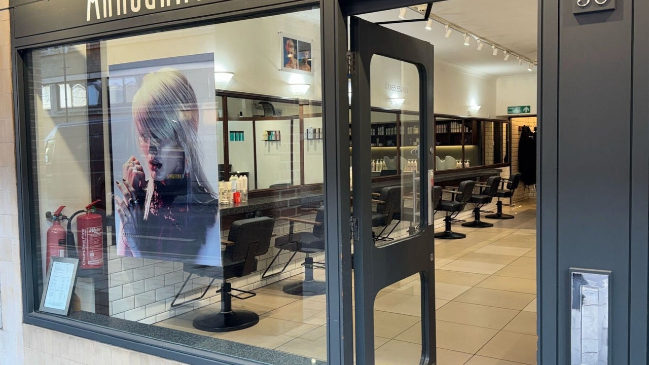 d9819cc6-00f7-4890-b65d-9f8935306b82-mahoganyhairdressing-littleclarendonstreet-gb-england-oxford-fresha-7035414