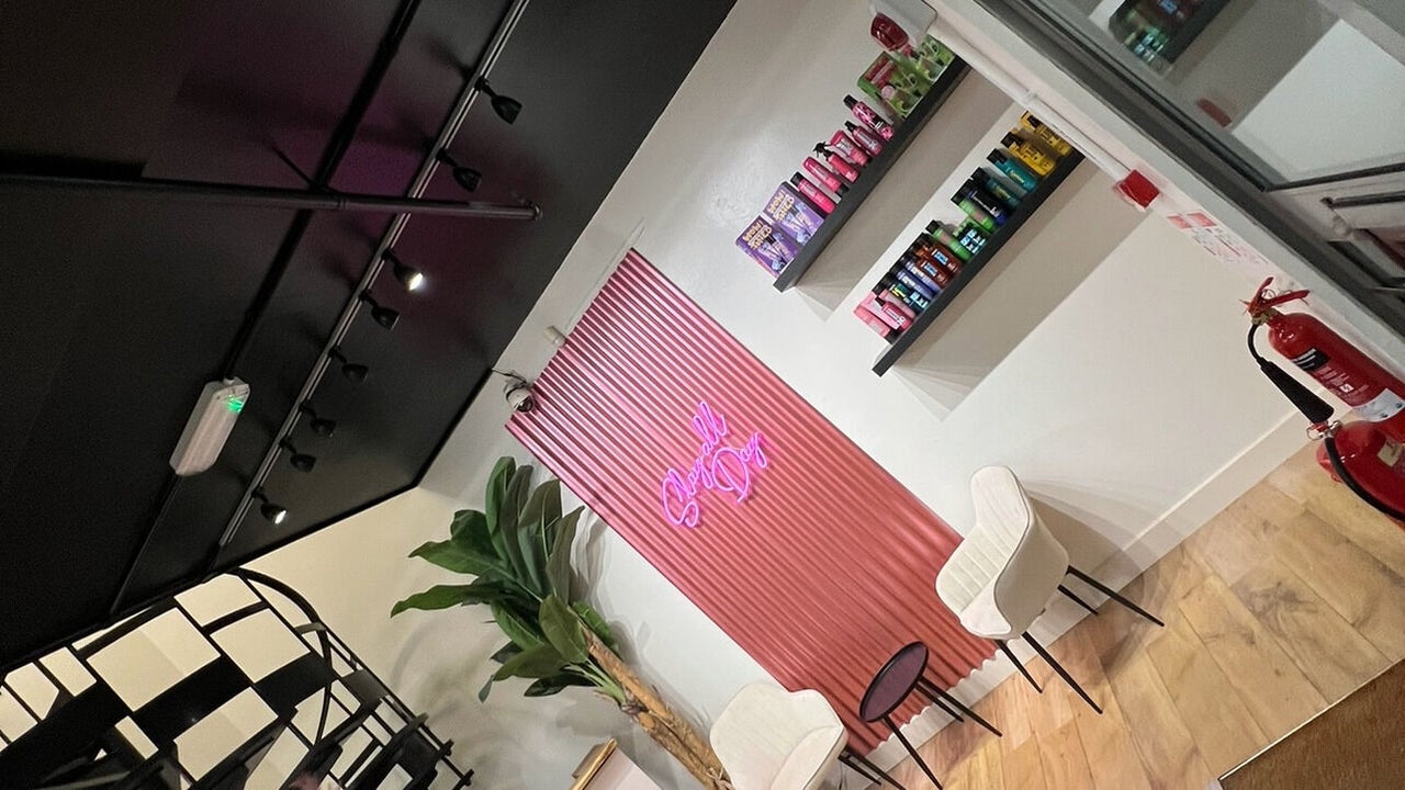 d982cc22-04a5-4575-b660-caccc58c553e-finleyandgrayhairartistry-gb-england-loughborough-fresha-4248375