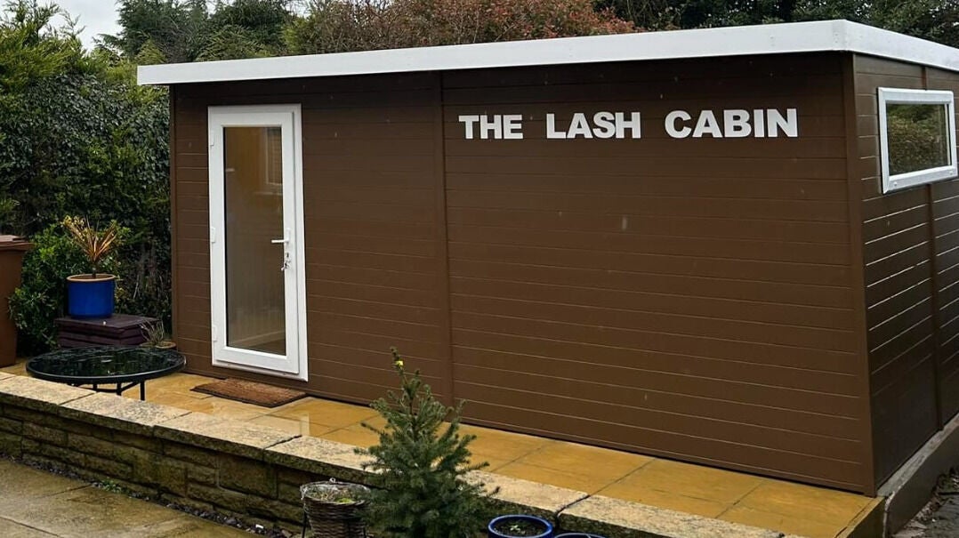 dabd8242-d171-4061-a951-53a56128a575-claireball-prolashartist-gb-england-burtonupontrent-fresha-8988168