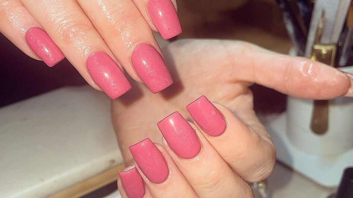 dac98a2f-4c8a-4aa2-b37d-d7a17f485c21-bowsboutiquenailandbeautysalon-gb-england-heckmondwike-fresha-4785144