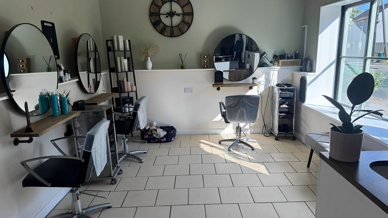 db9d0f47-39c5-4500-a5d8-3afa2dec495c-hairology-gb-england-eastharling-fresha-3443925