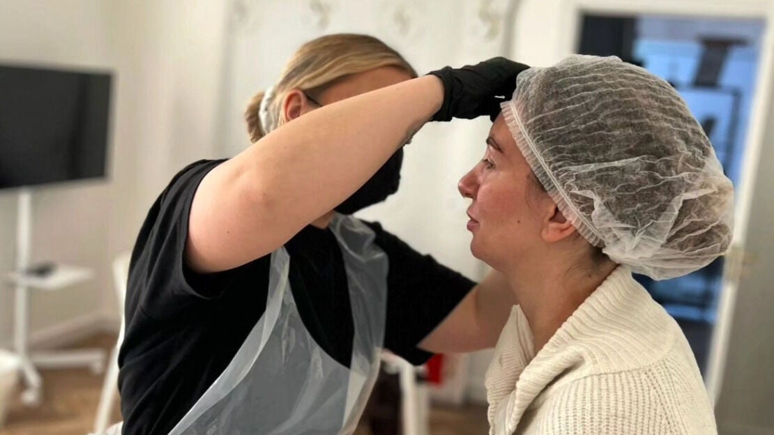 dbd7643a-4fd5-49a6-bec4-b514c8cb6f7b-sandrasmake-upartistry-gb-england-plymouth-devonport-fresha-5691940