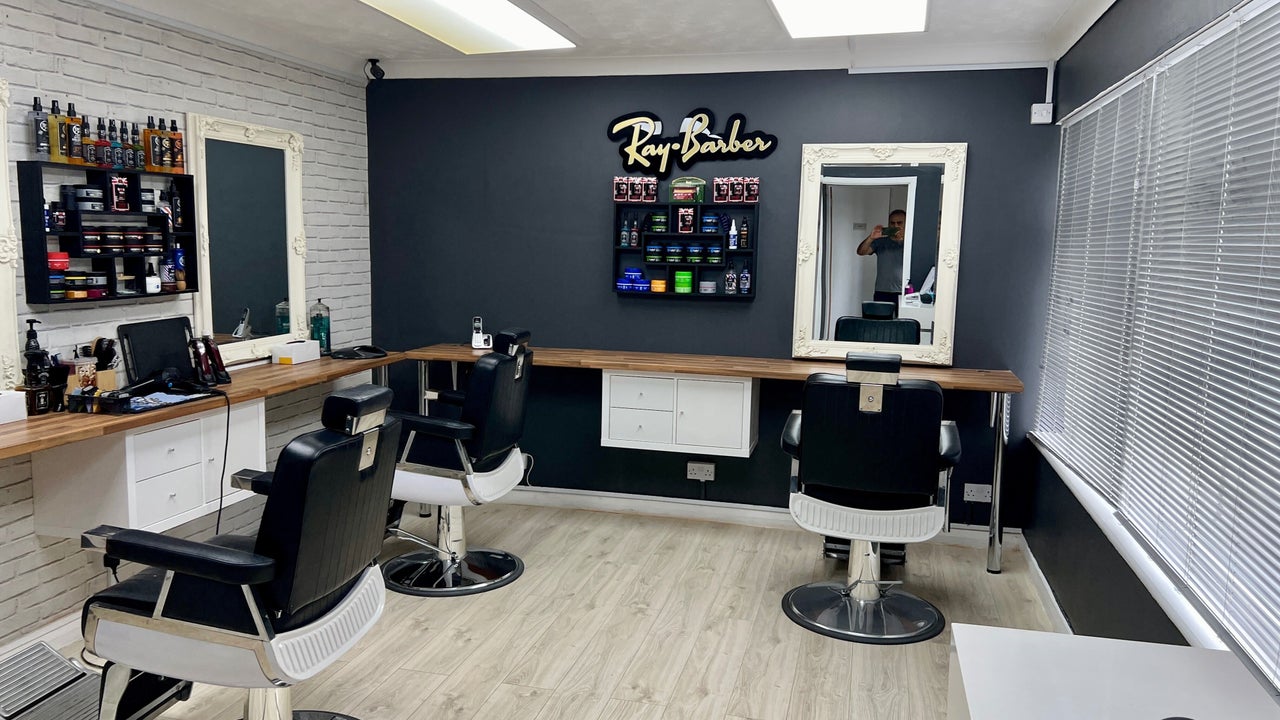 dbdc9a7f-dd6e-4501-b78f-70112173971e-raybarbers-gb-england-horsham-fresha-4787494