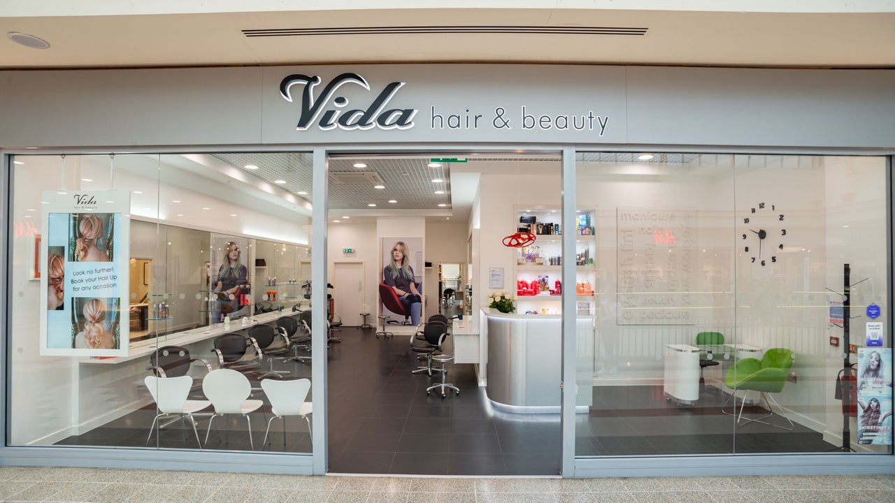 dbdfe25a-a505-4fad-a9a9-5e1e15702fcf-vidahairbeautyilford-gb-england-ilford-fresha-4020243