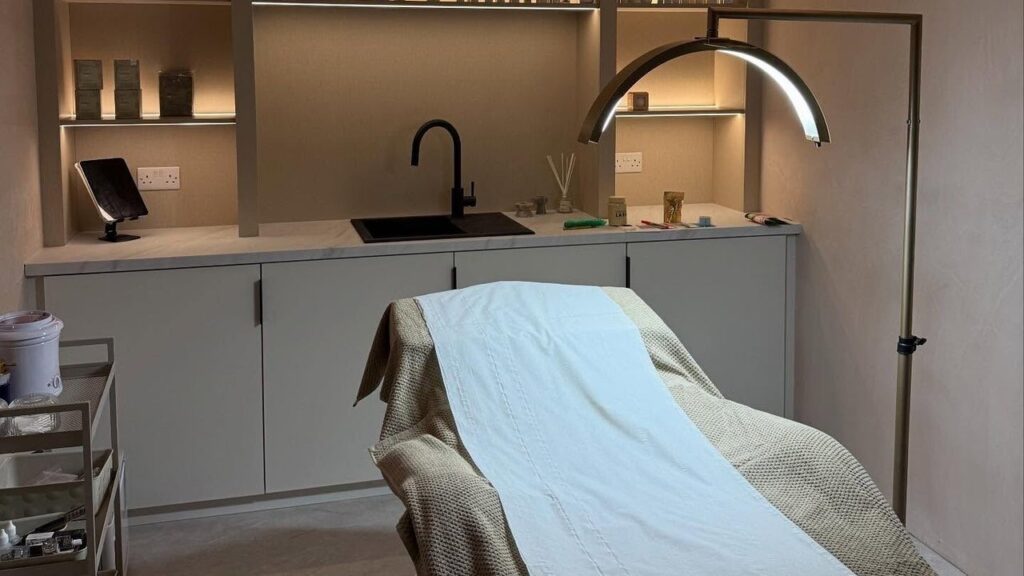 dd99a39f-e42d-4e8b-960e-bfc20d59e3f3-caseysbrowsandbeauty-gb-northernireland-bangor-fresha-7064583