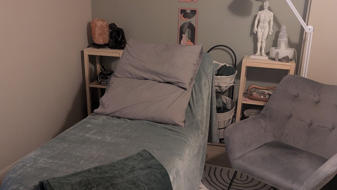 de128132-786e-4cb0-8338-04d2ef03bd07-purplelotusacupuncture-gb-england-hockerton-fresha-3532412