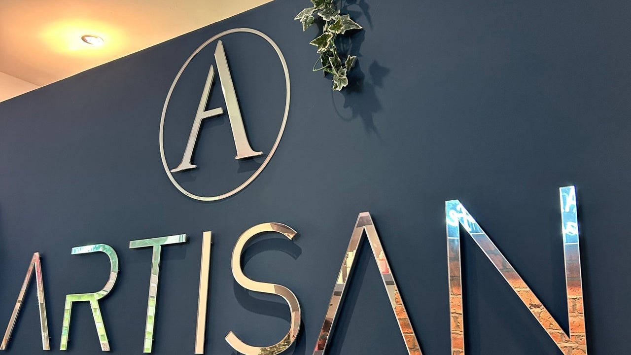 df42b5d5-4bff-49cf-9df5-577cecba7a1c-artisansalon-gb-england-shepley-fresha-1965514