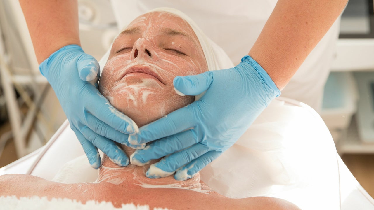 e085a3af-884e-475a-bd03-21f6396d0f5f-4018423