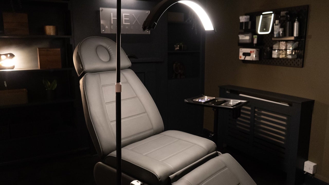 e0e61193-0daa-45ed-aa78-dcd1a02ea771-hexaesthetic-gb-england-crawley-poundhill-fresha-7853616