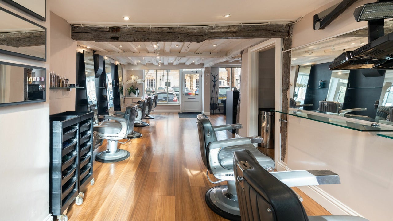 e1b4a56c-3b8d-4221-808a-4dd405eafd8f-albemarlehaircutters-gb-england-beaconsfield-fresha-3530149