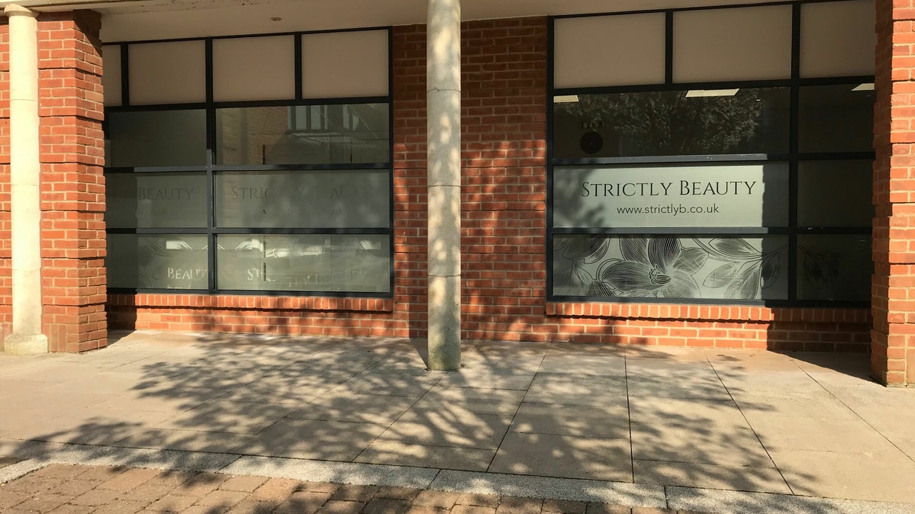 e223c6fb-f246-4621-b0b7-dfacfaf98082-7407573