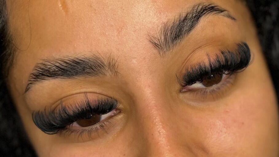 e294a7c7-3276-45e6-9041-fd0a6cbcc164-houseoflash-gb-england-wallsend-fresha-2253105