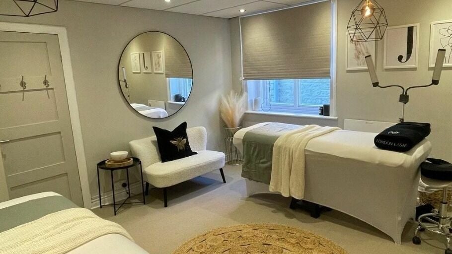 e33e5a2c-2d9c-4eac-b67d-da8dde67d35e-thelashclinichuddersfield-gb-england-huddersfield-aspley-fresha-9042302